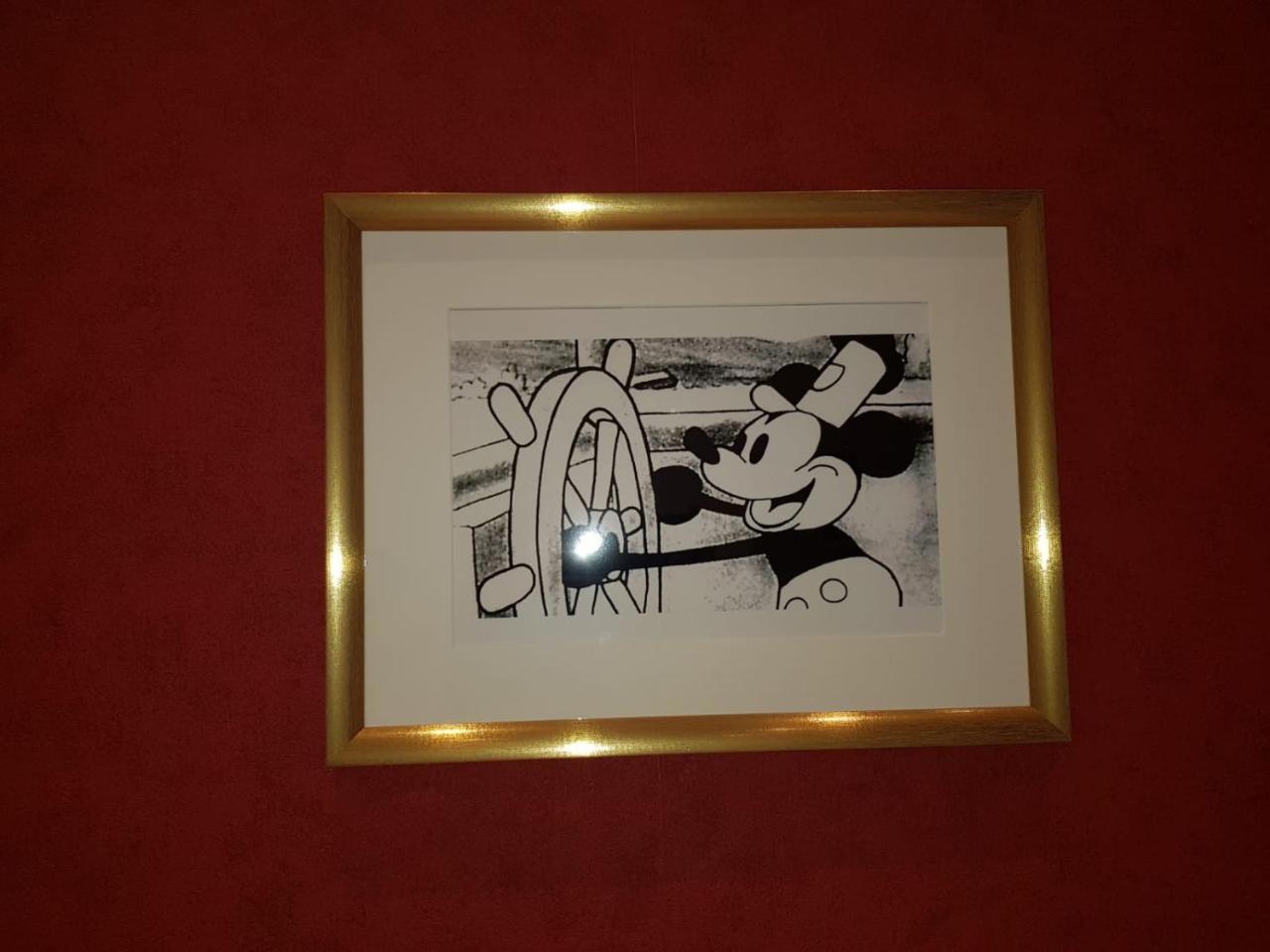 72 - Mermoz Mickey Mouse Párizs Kültér fotó